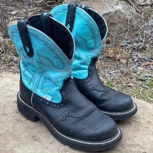 Justin Gypsy roper style robins egg blue mid calf boots size 7B rodeo cowgirl